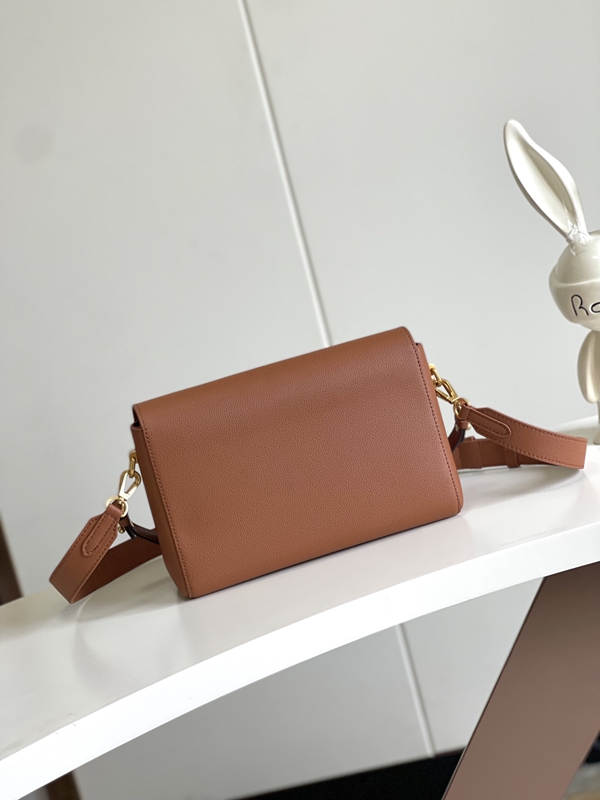 ルイヴィトンバッグ側面デザイン